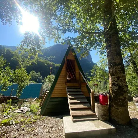Kafe Pojana Gasthof Tropoje